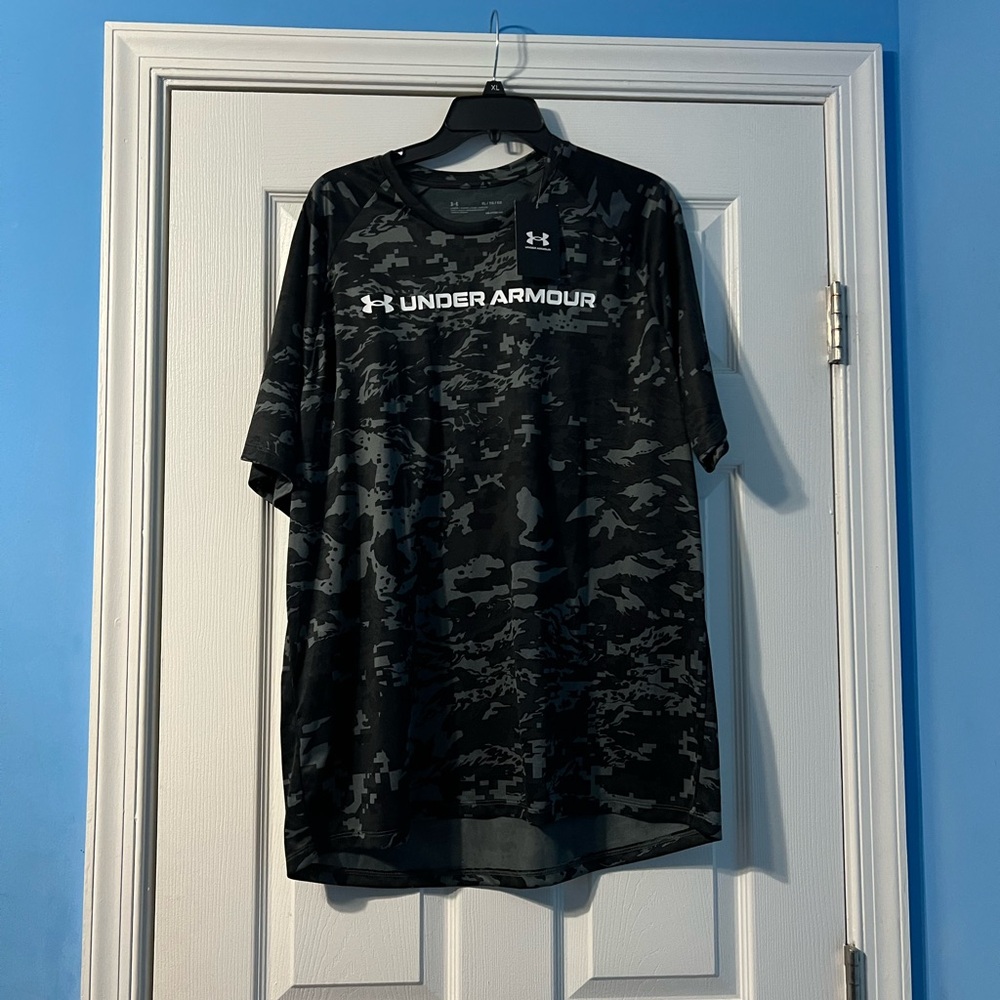 Tech camo tee
